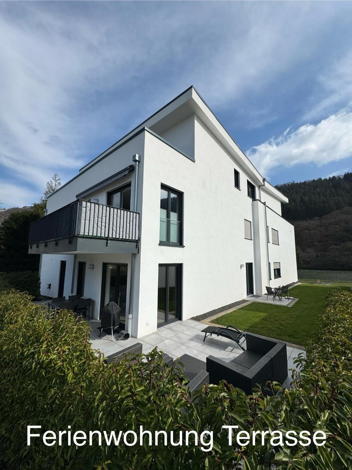 "Auslese 54" -Direkt Am Moselufer- Gaestezimmer & Ferienwohnung Traben-Trarbach Extérieur photo